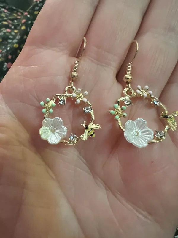 Flower Enamel Bee Earrings - Bumble Honeybee Hoop Drop - Gold Plated - Gift Boutique