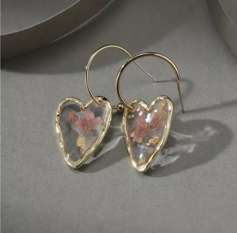 Hoop Earrings Dried Flower Heart Pendant Pink Gold Tone Dangle Drop Style