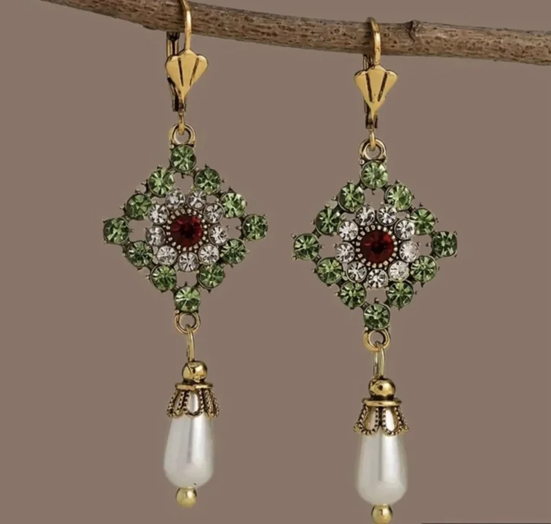 Pearl Earrings Geometric Crystal CZ VTG Green Palace Revival Retro Gold Dangle/Drop Style