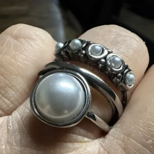 Pearl Ring Size 9 Silver Tone Bezel Boho Style Fashion Jewelry